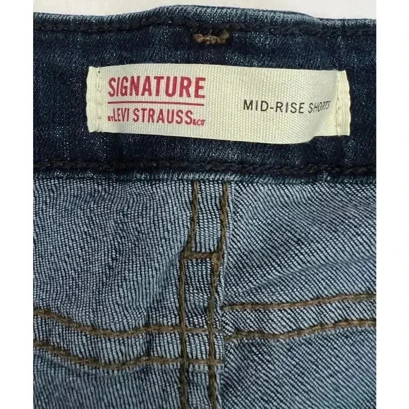 Signature by Levi Strauss & Co. Gold Label Women's Size Mid-Rise Shorts 20 W35 - Picture 10 of 11